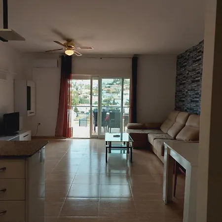Pareado Con Jardin Y Vistas En Vakantiehuis Calpe