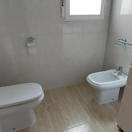 Pareado Con Jardin Y Vistas En *